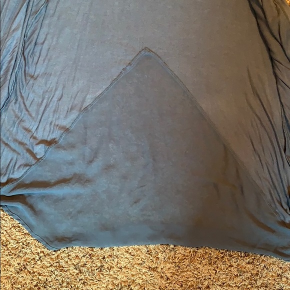 Blue cardigan with a mesh triangular back - Picture 2 of 3